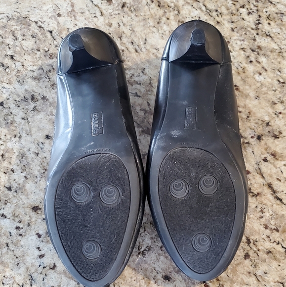 Black vegan leather high heel shoes - Picture 3 of 4